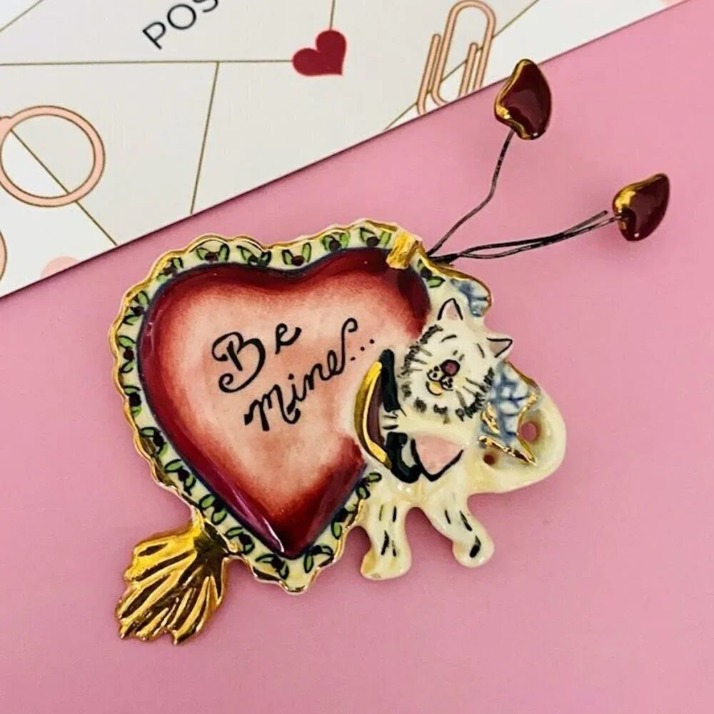 VTG Heather Goldminc Ceramic Heart Brooch Pin 